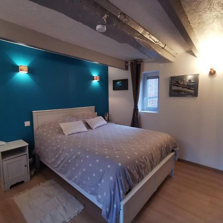Le Rez De Jardin Apartment Honfleur Exterior photo