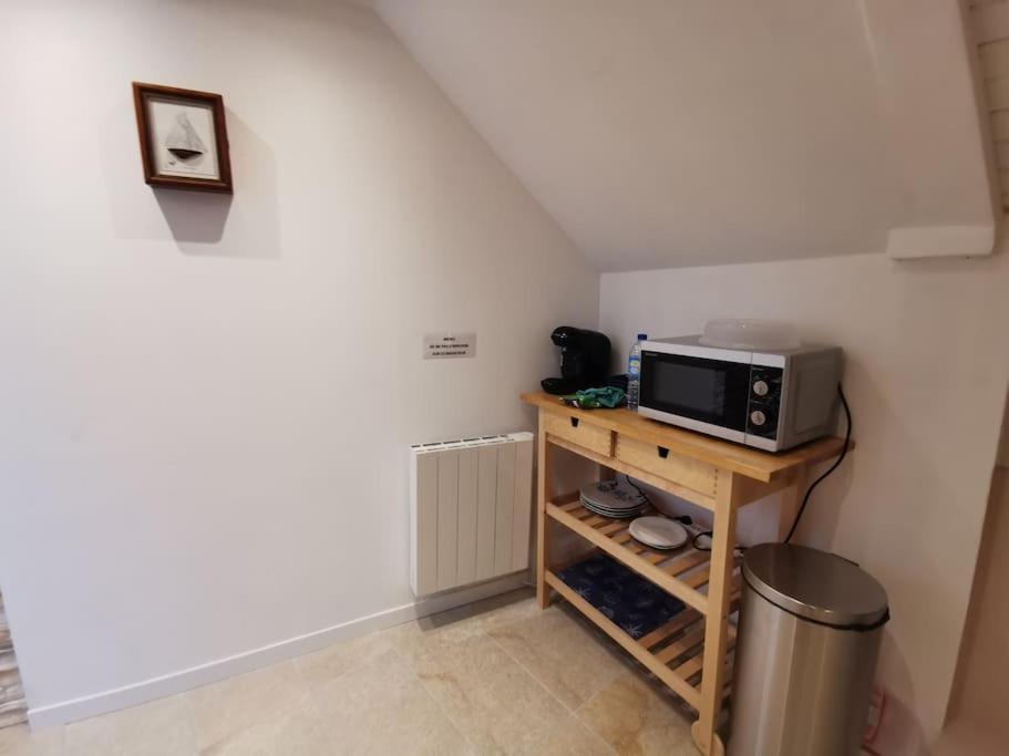 Le Rez De Jardin Apartment Honfleur Exterior photo