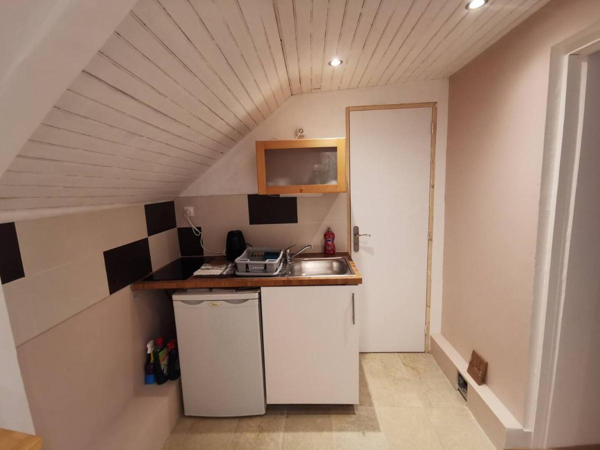 Le Rez De Jardin Apartment Honfleur Exterior photo
